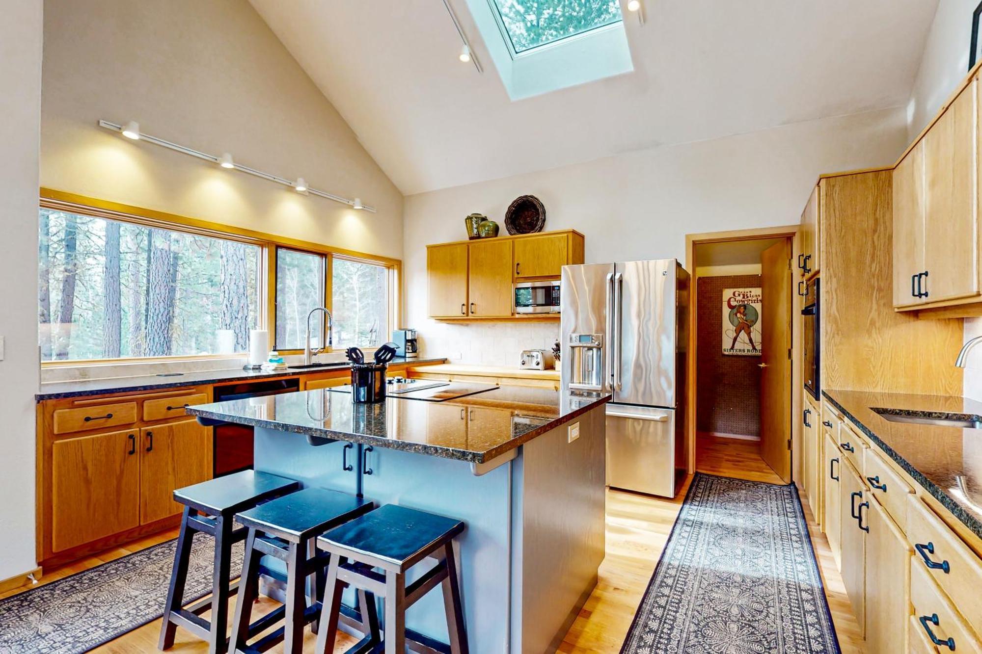 Black Butte Ranch: Hilltop Getaway Exterior photo